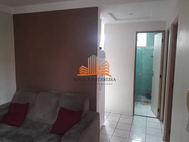 #828 - Apartamento para Venda em Vila Velha - ES