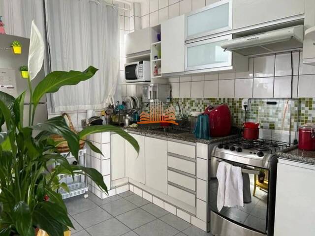 #1687 - Apartamento para Venda em Vila Velha - ES