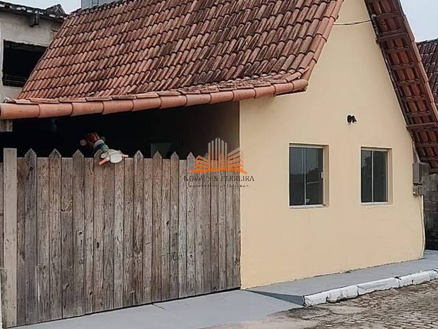 Venda em Comunidade Urbana de Palmeiras - Guarapari